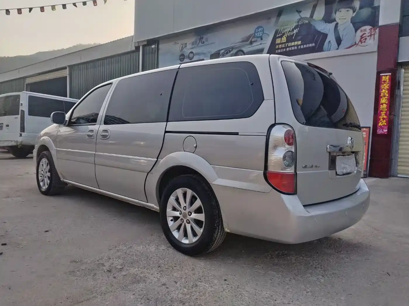 Buick GL8 2013 2.4L Classic фото 2