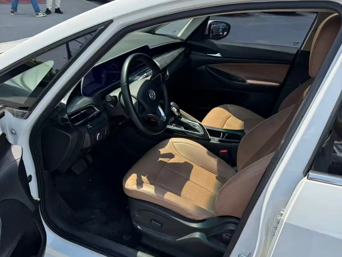 Buick GL6 2021 323T Mild Hybrid Connected Luxury фото 4