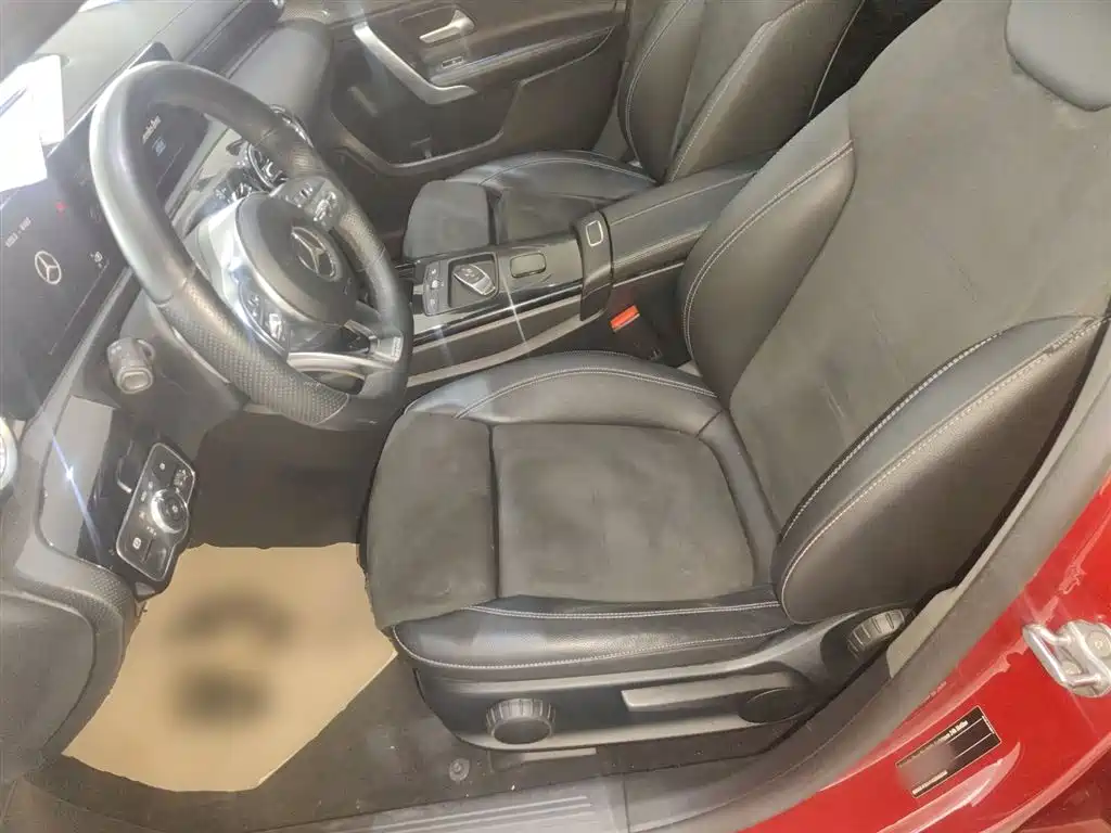 Mercedes-Benz A-Class 2020 A 180 L Sport Sedan фото 15