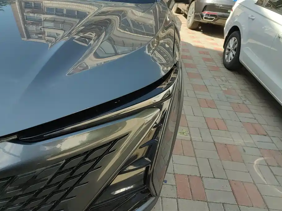 CHANGAN UNI-T