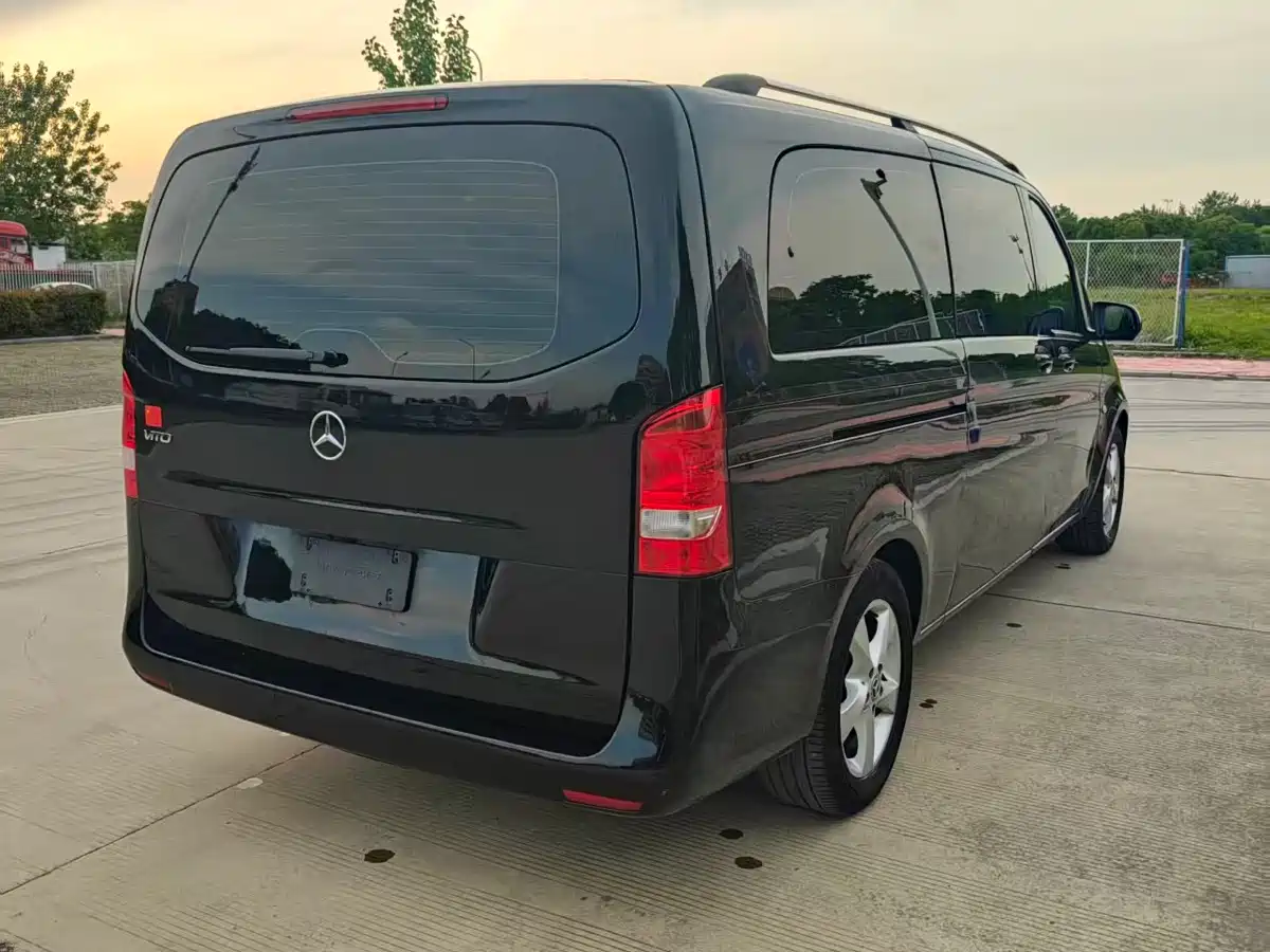 Mercedes-Benz Vito 2018 2.0T Business Edition China VI фото 5