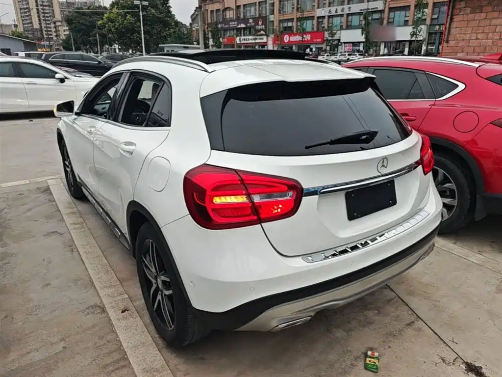 Mercedes-Benz GLA 2016 GLA 200 Fashion фото 5