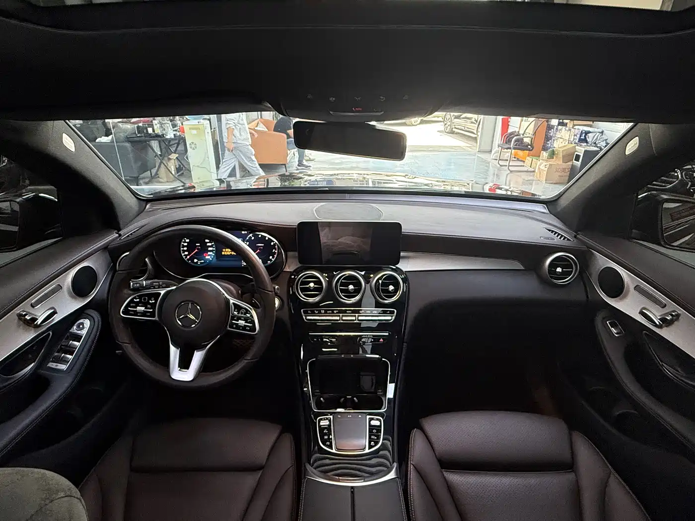 Mercedes-Benz GLC 2022 Model GLC 260 L 4MATIC Dynamic Edition фото 13
