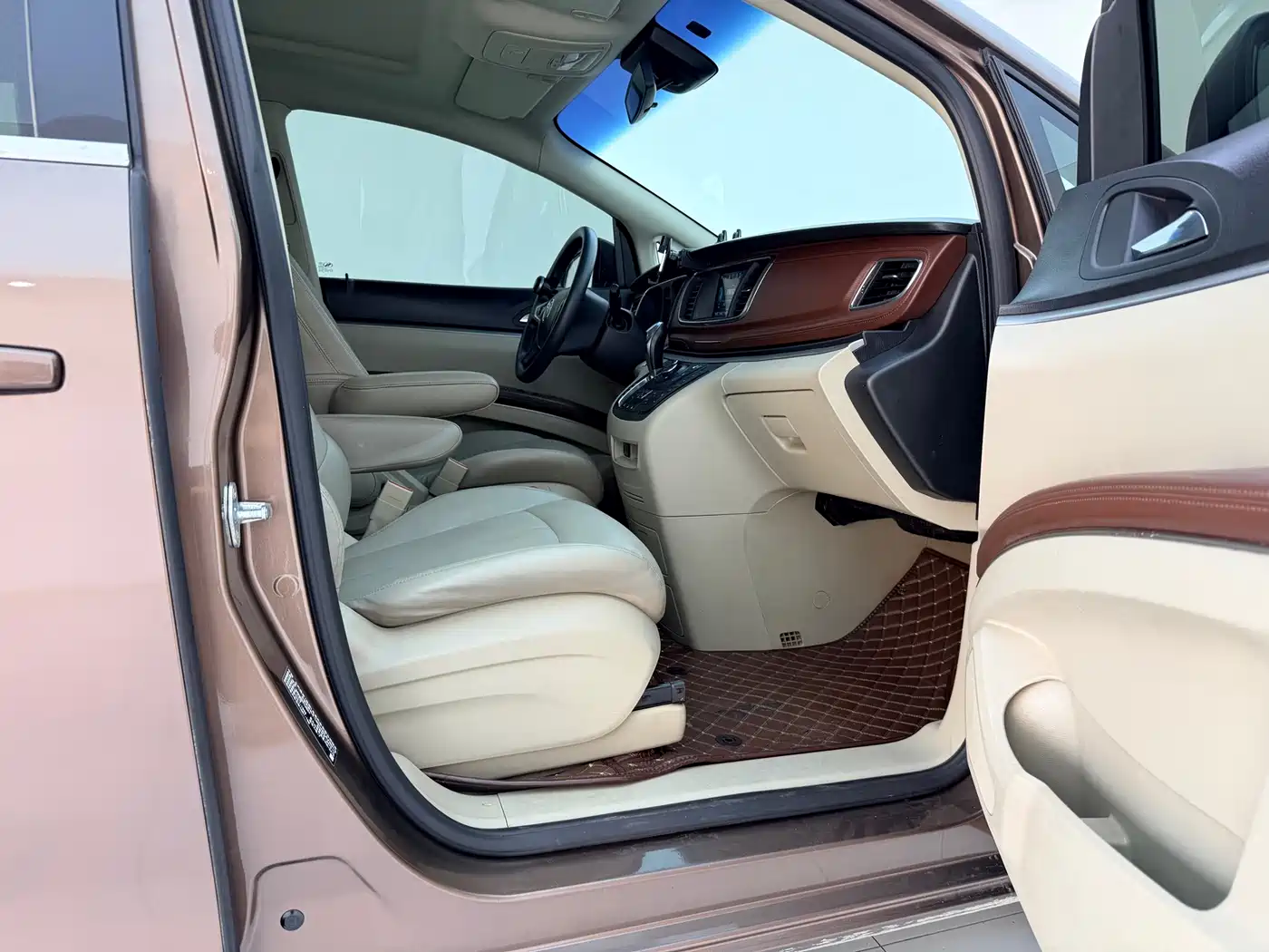 Buick GL8 2018 28T Comfort China VI фото 14