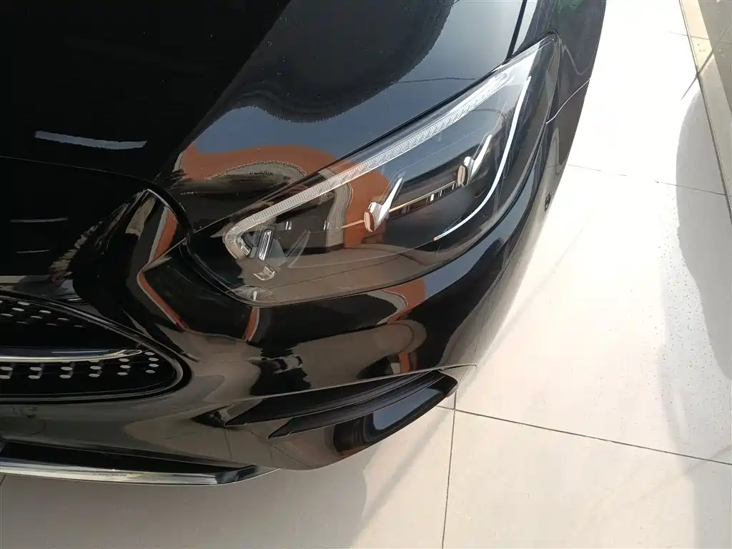 Mercedes-Benz E-Class New Energy 2023 E 350 e L Plug-in Hybrid Sport Sedan фото 18