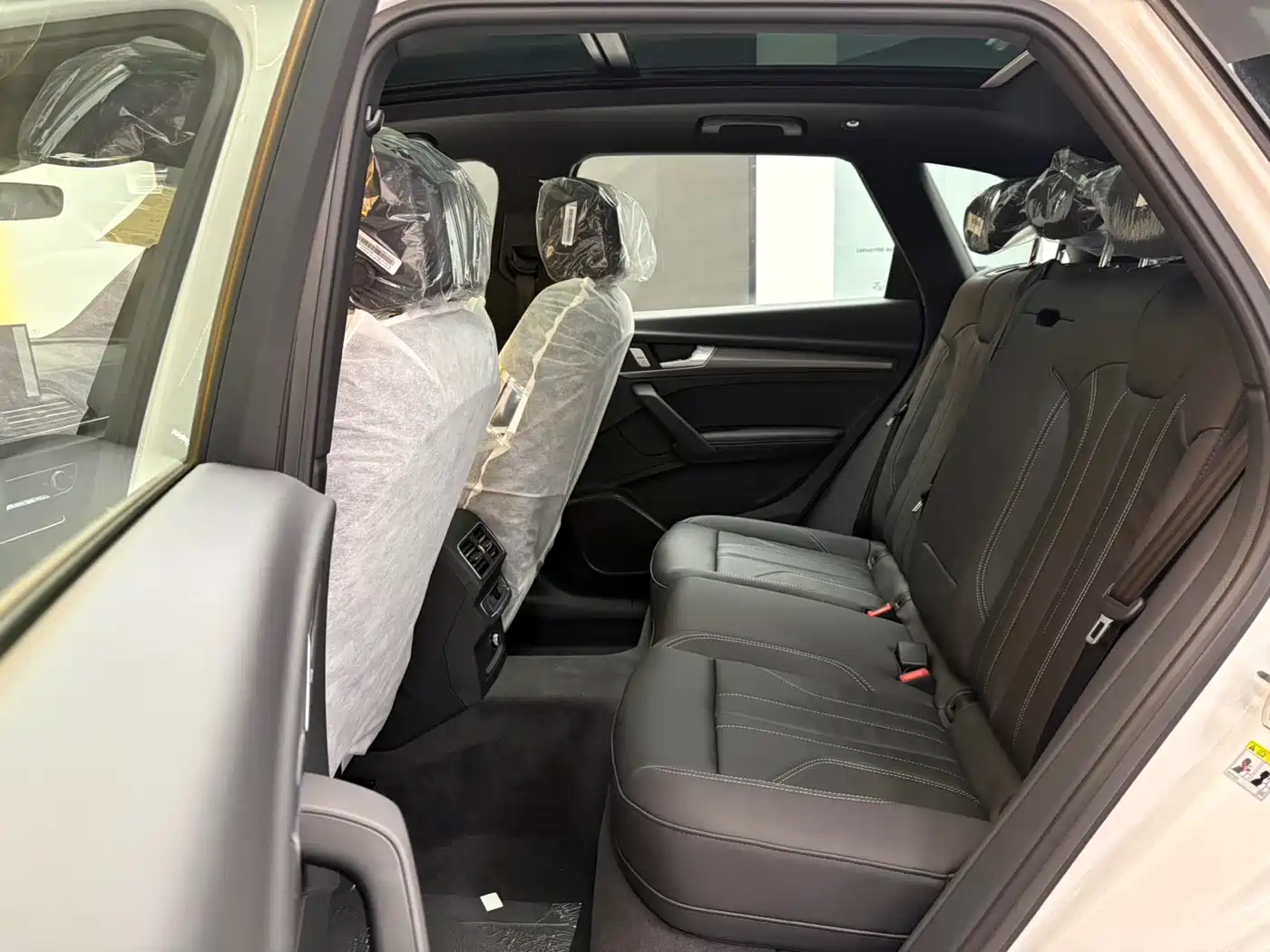 Audi Q5L 2024 Model 40 TFSI Luxury Dynamic фото 9