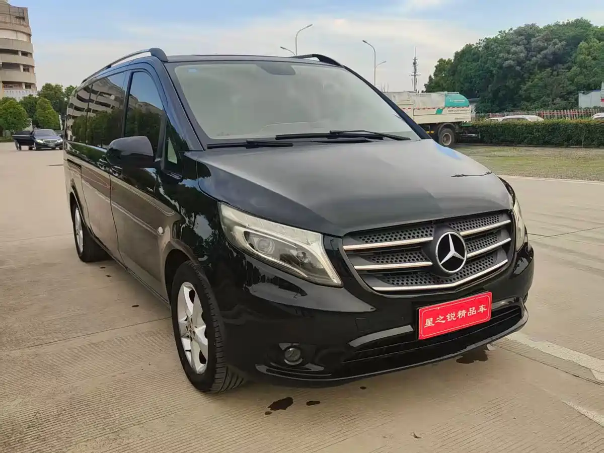 Mercedes-Benz Vito 2018 2.0T Business Edition China VI фото 3