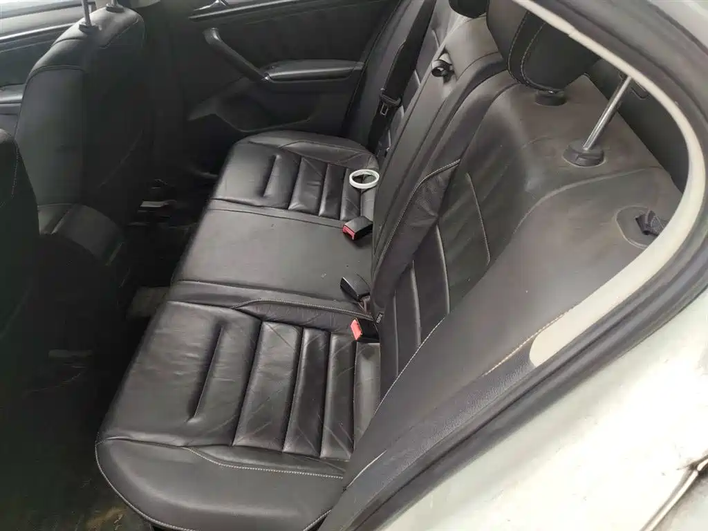 Volkswagen Bora 2016 Model 1.6L Manual Comfort фото 14