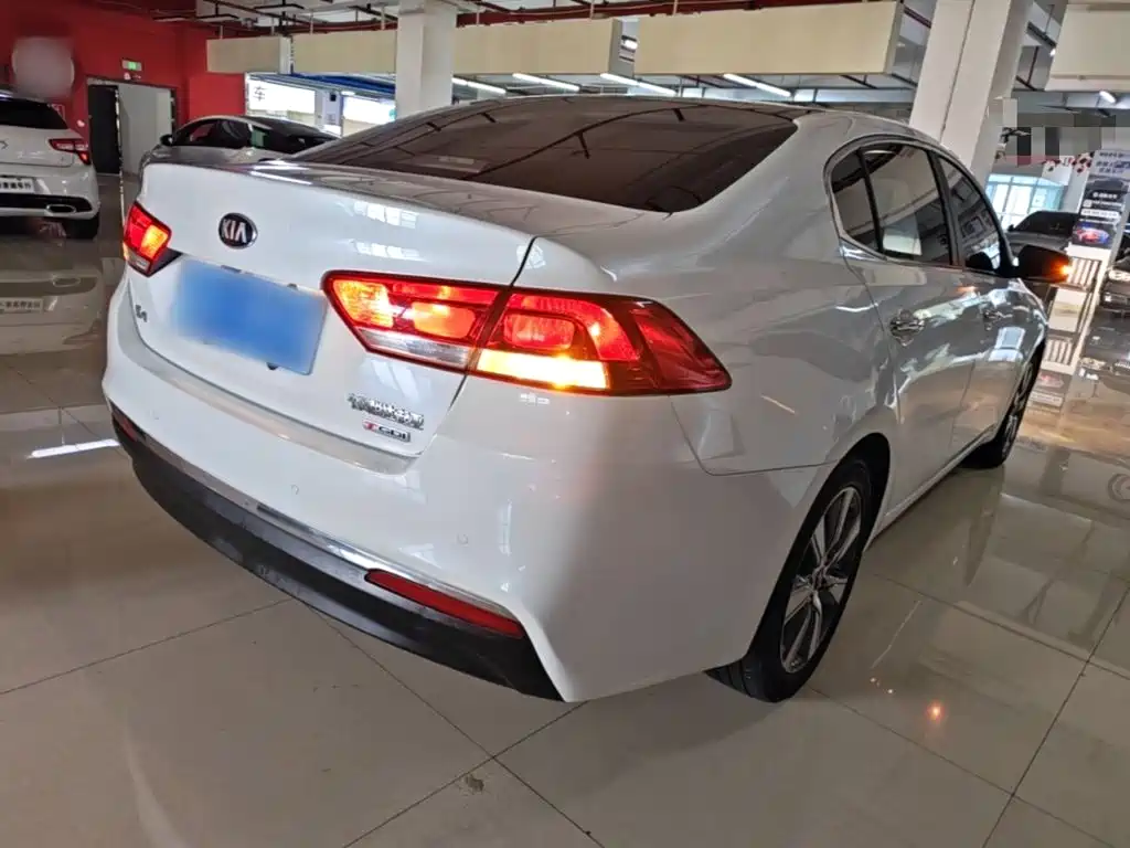 Kia K4 2017 2017 1.6T Automatic T-DLX Turbo