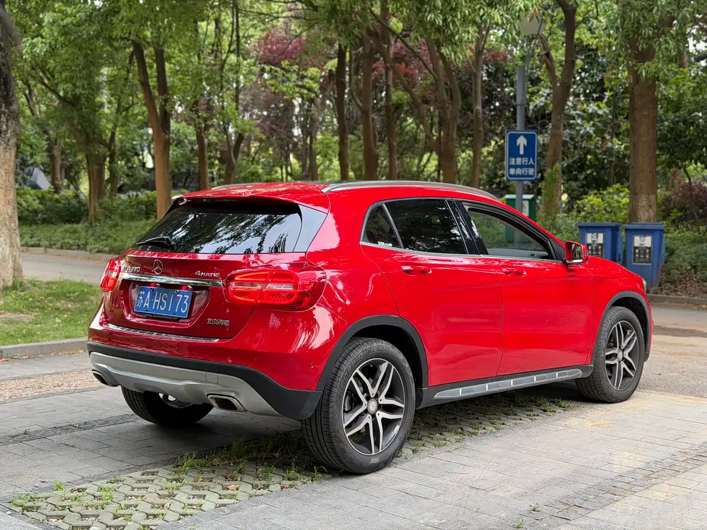 Mercedes-Benz GLA 2015 GLA 220 4MATIC Fashion Edition фото 4