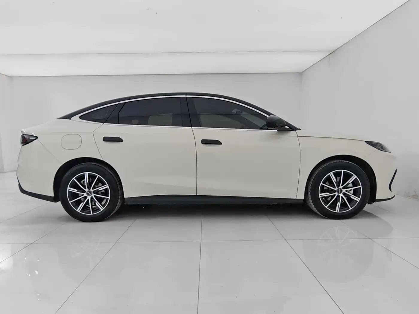 BYD Seal 06 New Energy 2024 DM-i 120KM Honor фото 8
