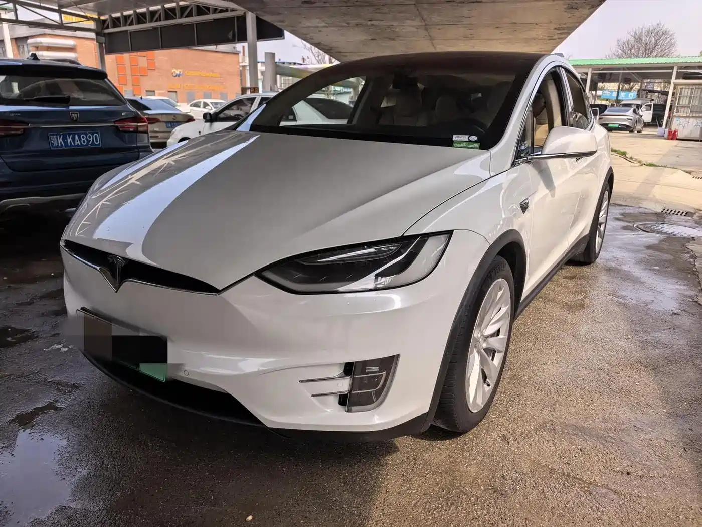Фото 1 - Tesla Model X