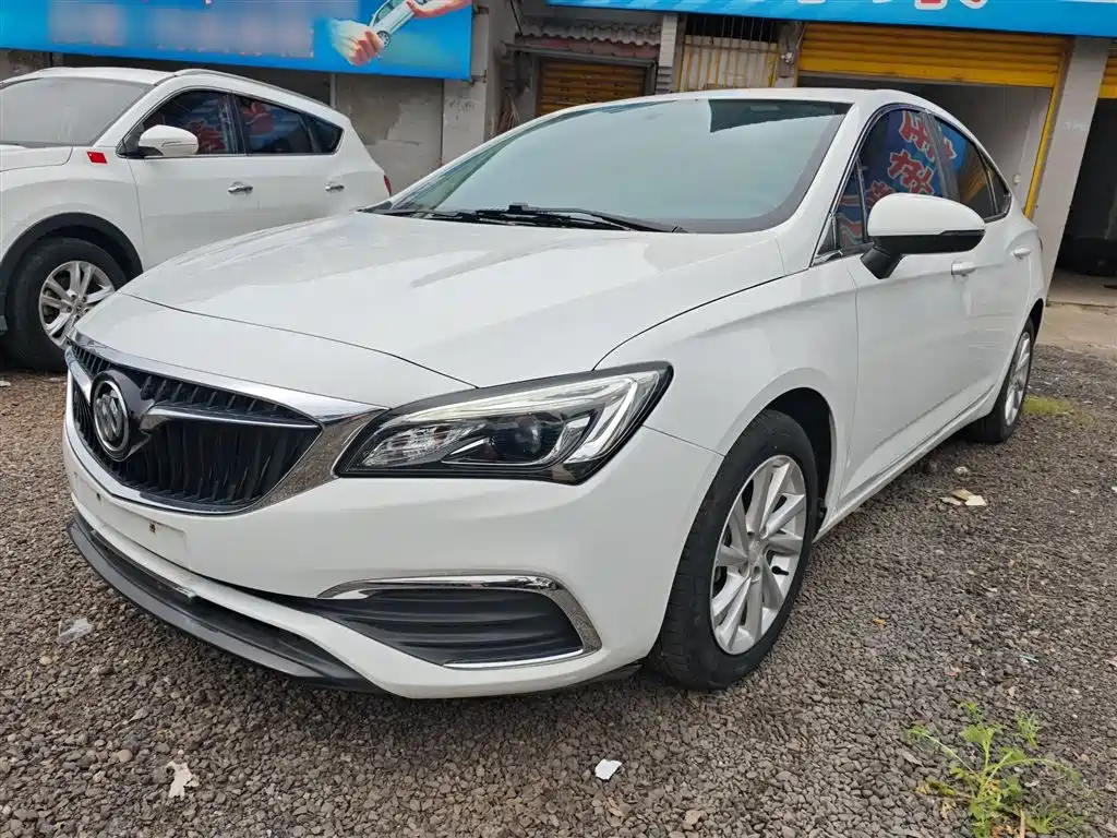 Buick Verano 2019 Sedan 15S Auto Leading фото 2
