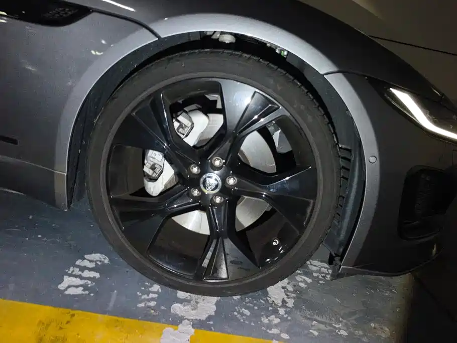 Jaguar F-TYPE 2024 2024 P300 75th Anniversary Collector's Hardtop Edition