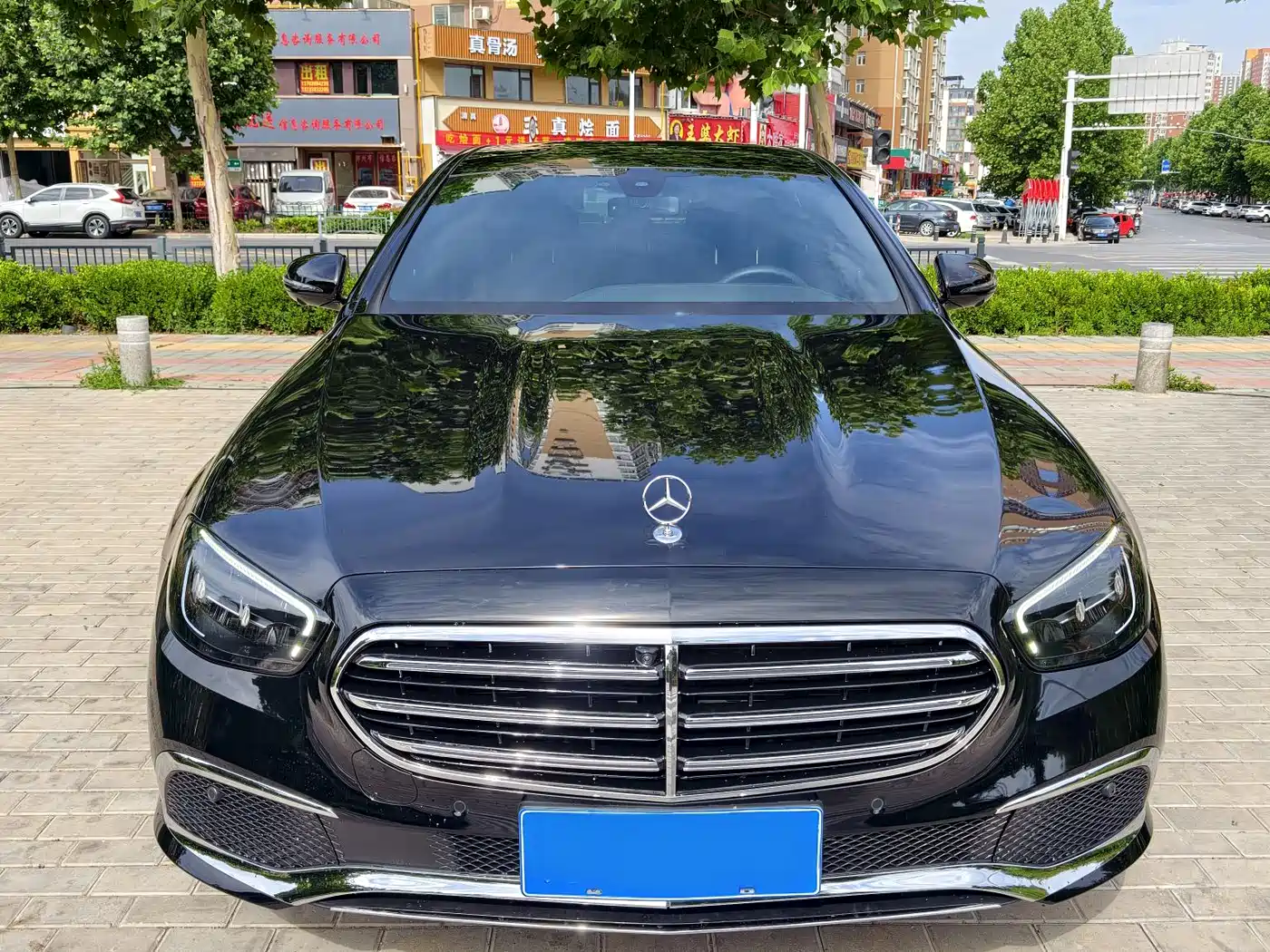 Mercedes-Benz E-Class 2023 E 300 L Sport Fashion фото 2