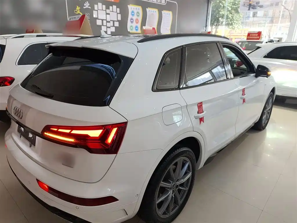 Audi Q5L 2022 Facelift 40T Luxury Dynamic фото 5