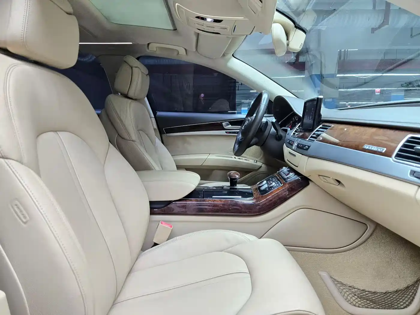 Audi A8 2011 A8L 3.0 TFSI quattro Comfort (245kW) фото 8