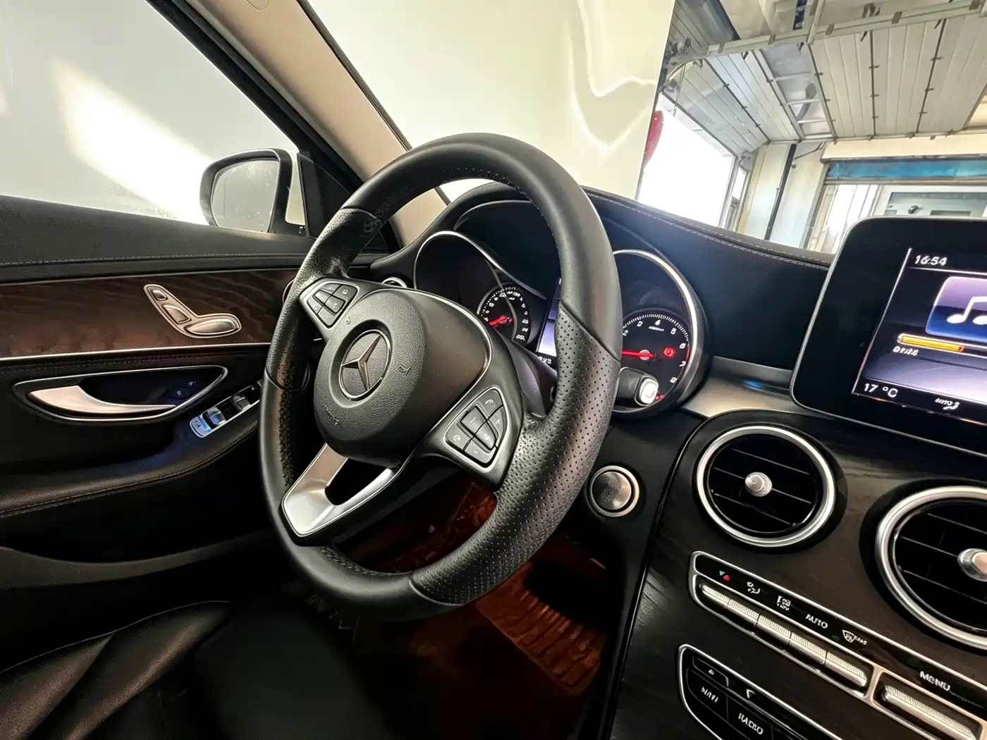 Mercedes-Benz C-Class 2017 Facelift C 180 L Fashion Sport Edition фото 12