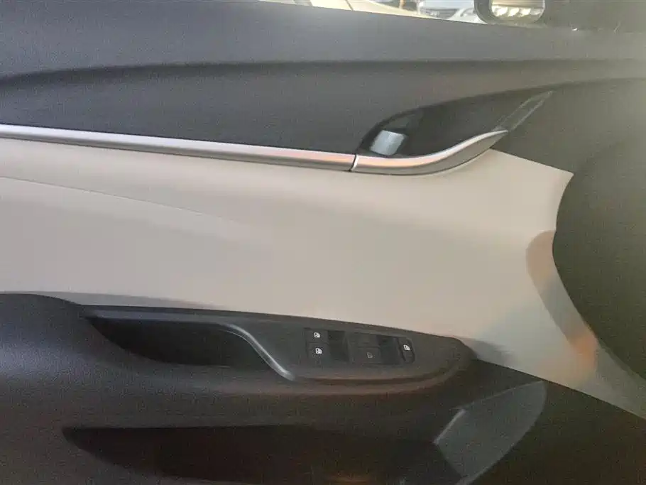 Buick Excelle 2017 15N Automatic Elite фото 7