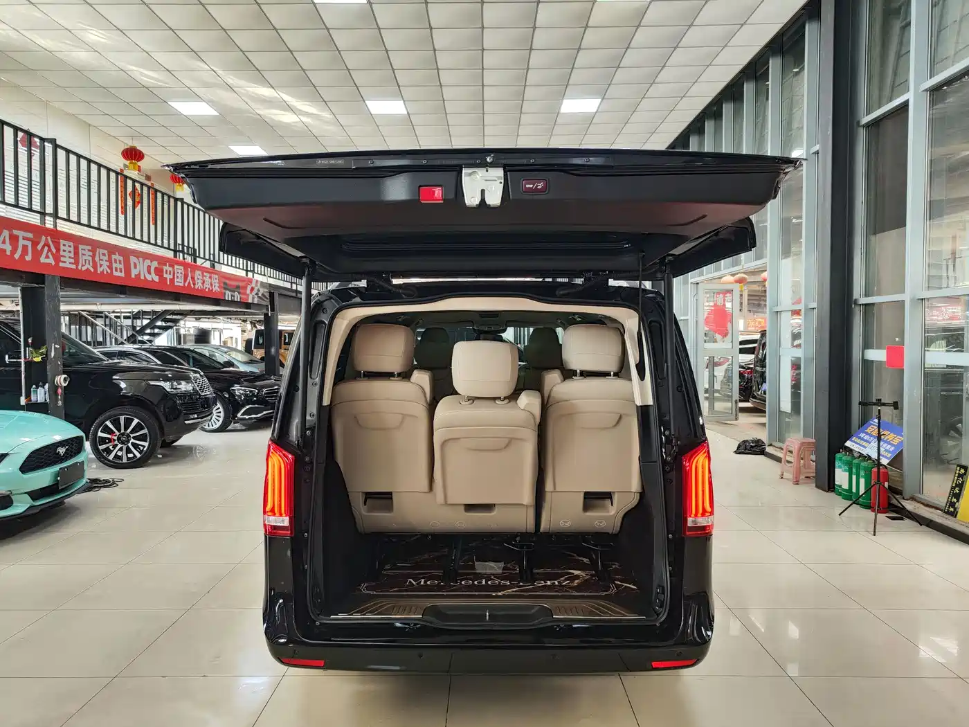 Mercedes-Benz V-Class 2022 V 260 Pilot Edition фото 27