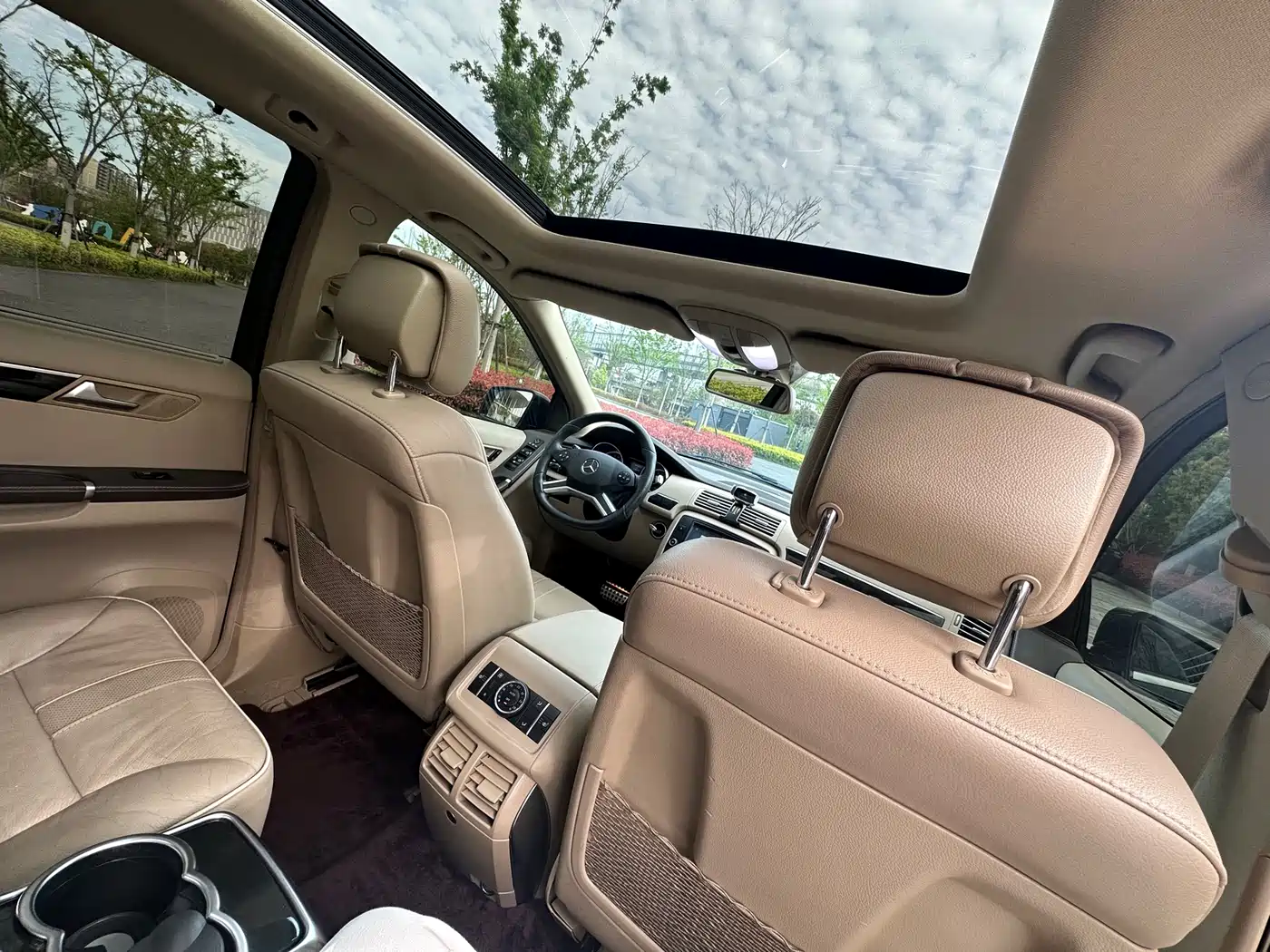 Mercedes-Benz R-Class 2017 R 320 4MATIC Luxury Collector's Edition фото 12