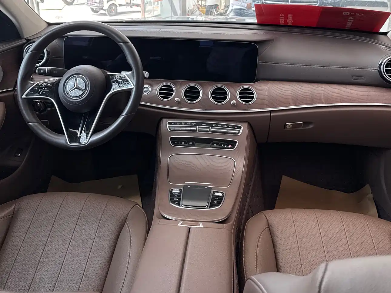 Mercedes-Benz E-Class 2021 E 300 L Luxury фото 10