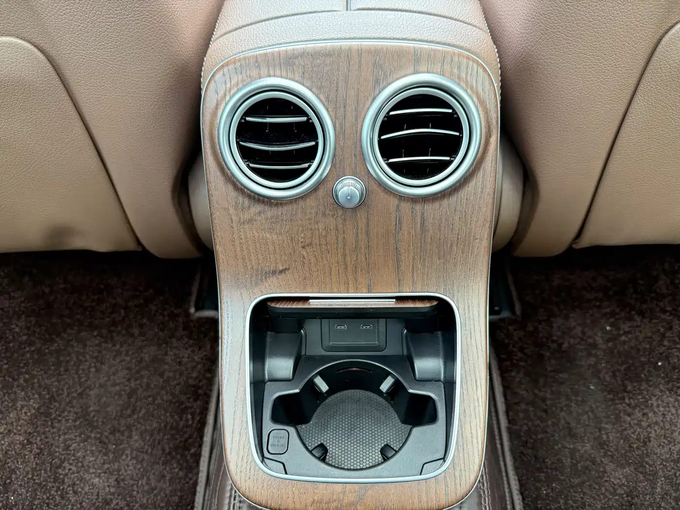 Mercedes-Benz E-Class 2022 Second Facelift E 300 L Luxury фото 15
