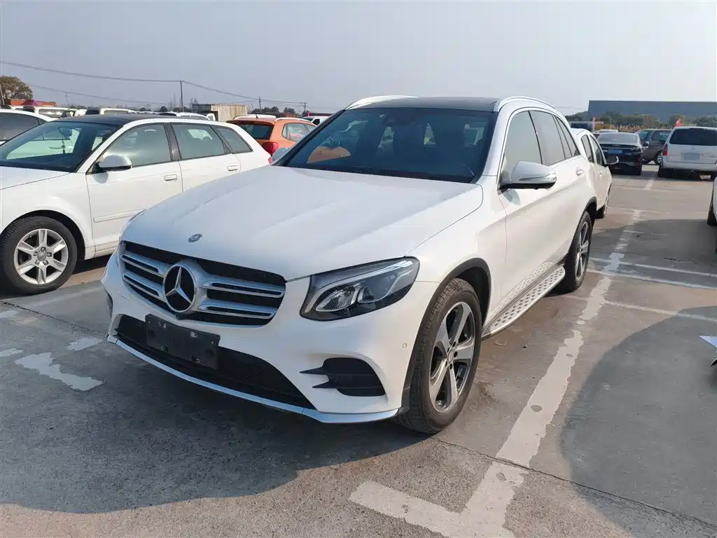 Mercedes-Benz GLC 2017 GLC 260 4MATIC Luxury