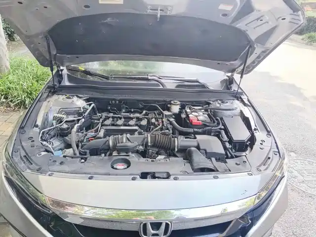 Honda Accord 2018 260TURBO Elite Edition China V — фото 3