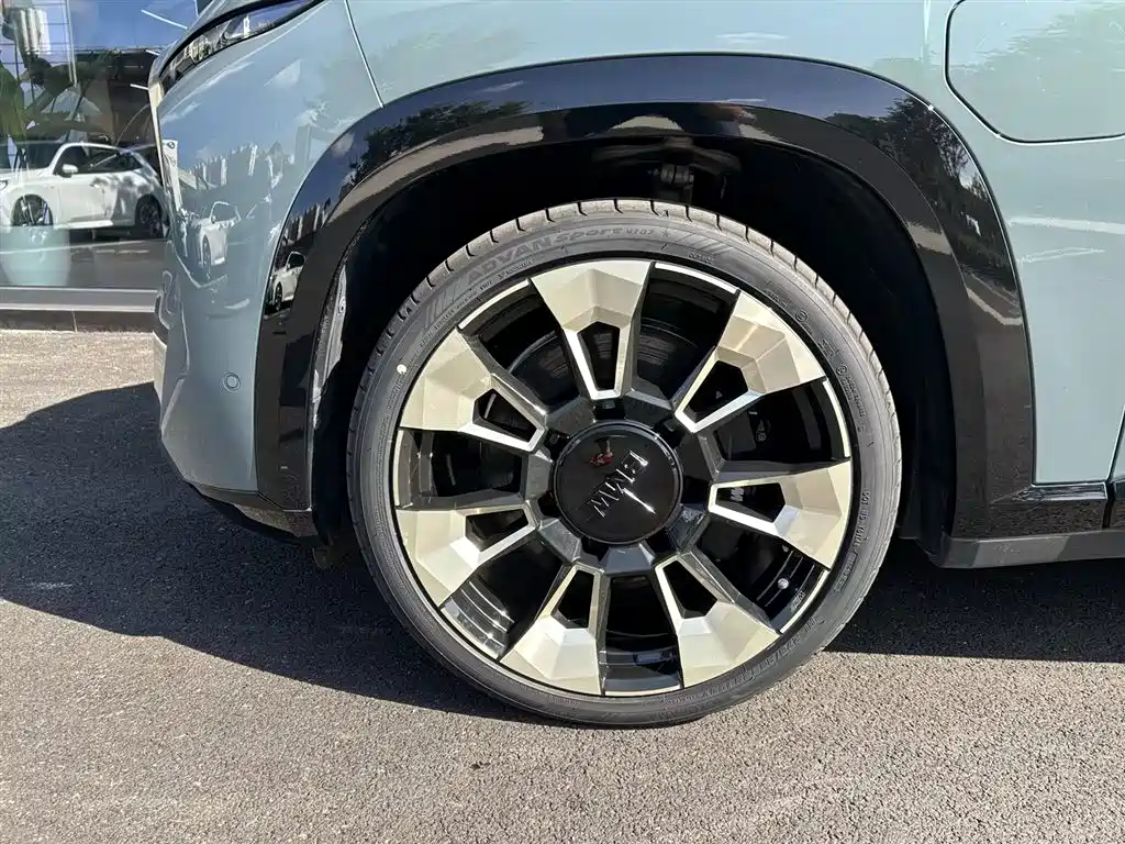 BMW XM 2025 2023 Model Base