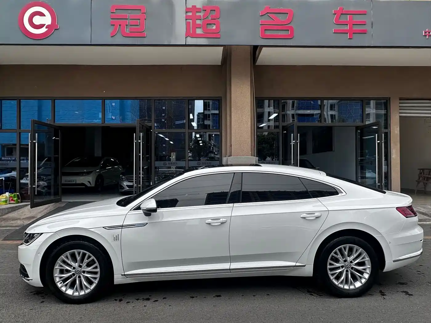 Volkswagen FAW-Volkswagen CC 2020 330TSI Glamour Version China VI фото 5