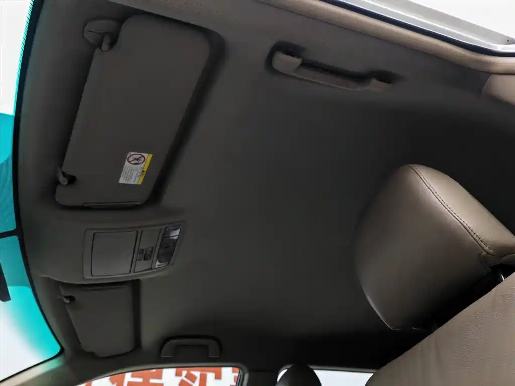 Toyota Highlander 2009 2.7L 2WD 5-seater Sport Edition фото 14
