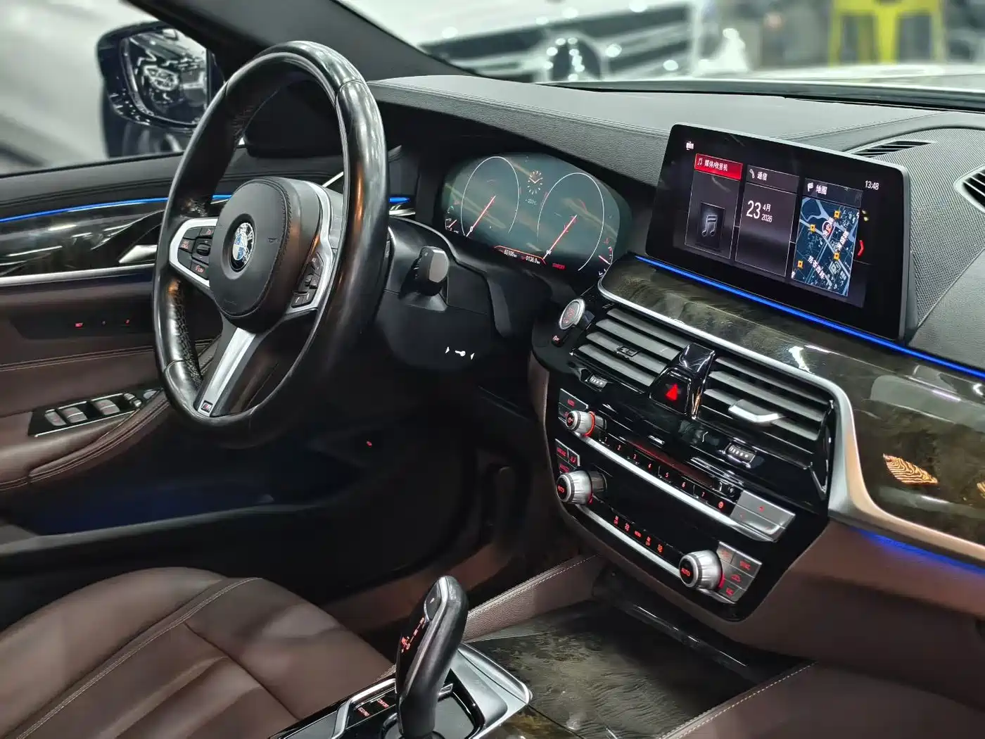 BMW 5 Series 2019 525Li M Sport Package фото 4