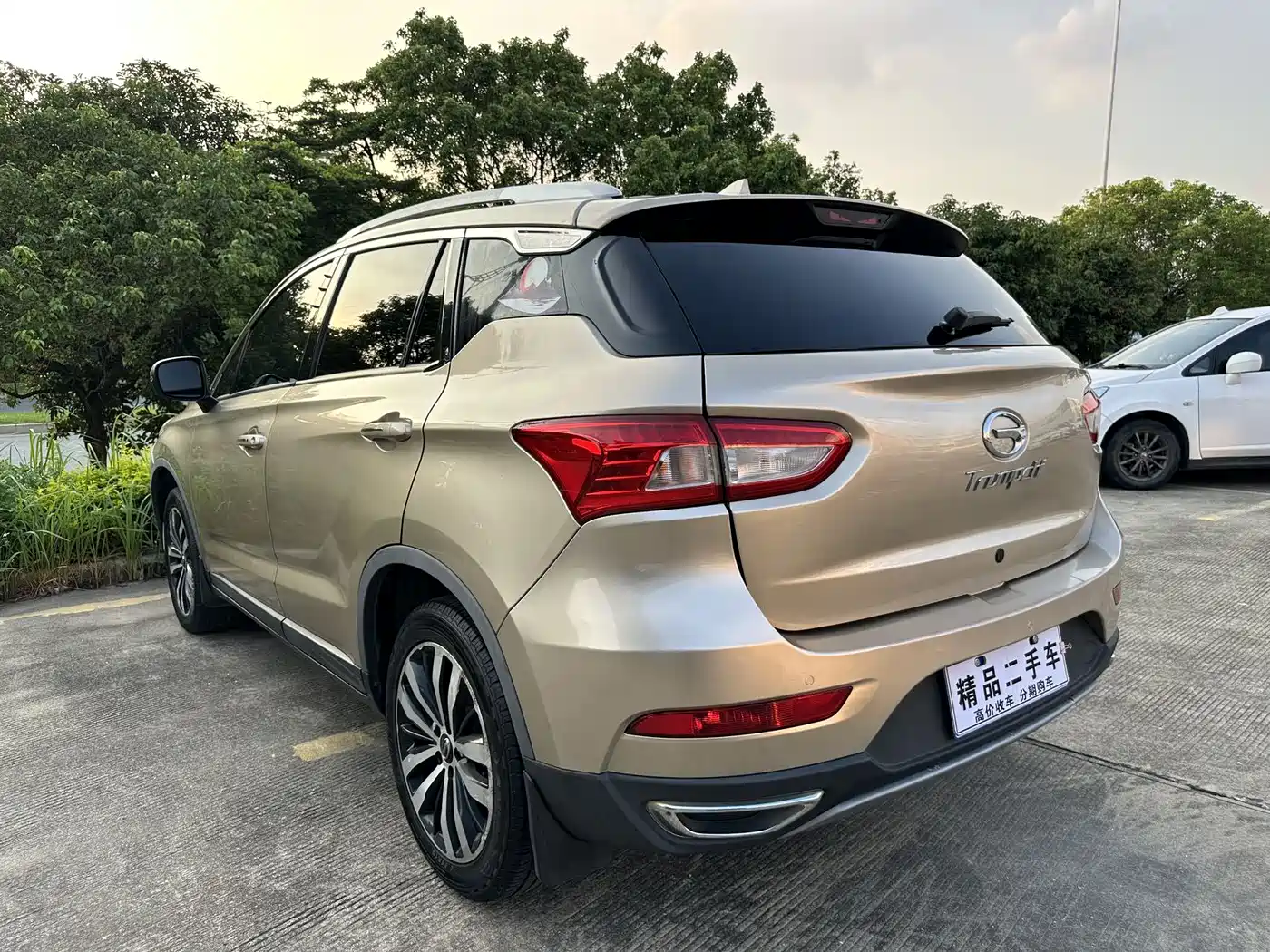 GAC Trumpchi Trumpchi GS4 2016 235T G-DCT Luxury Edition фото 7