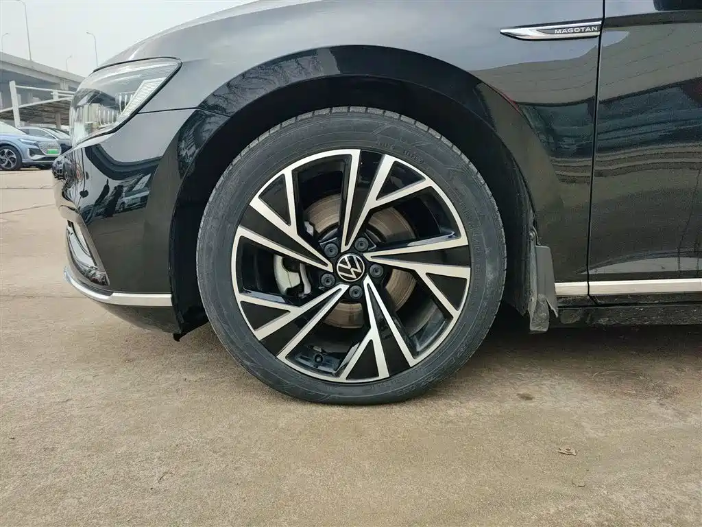 Volkswagen Magotan 2020 330TSI DSG Luxury фото 25