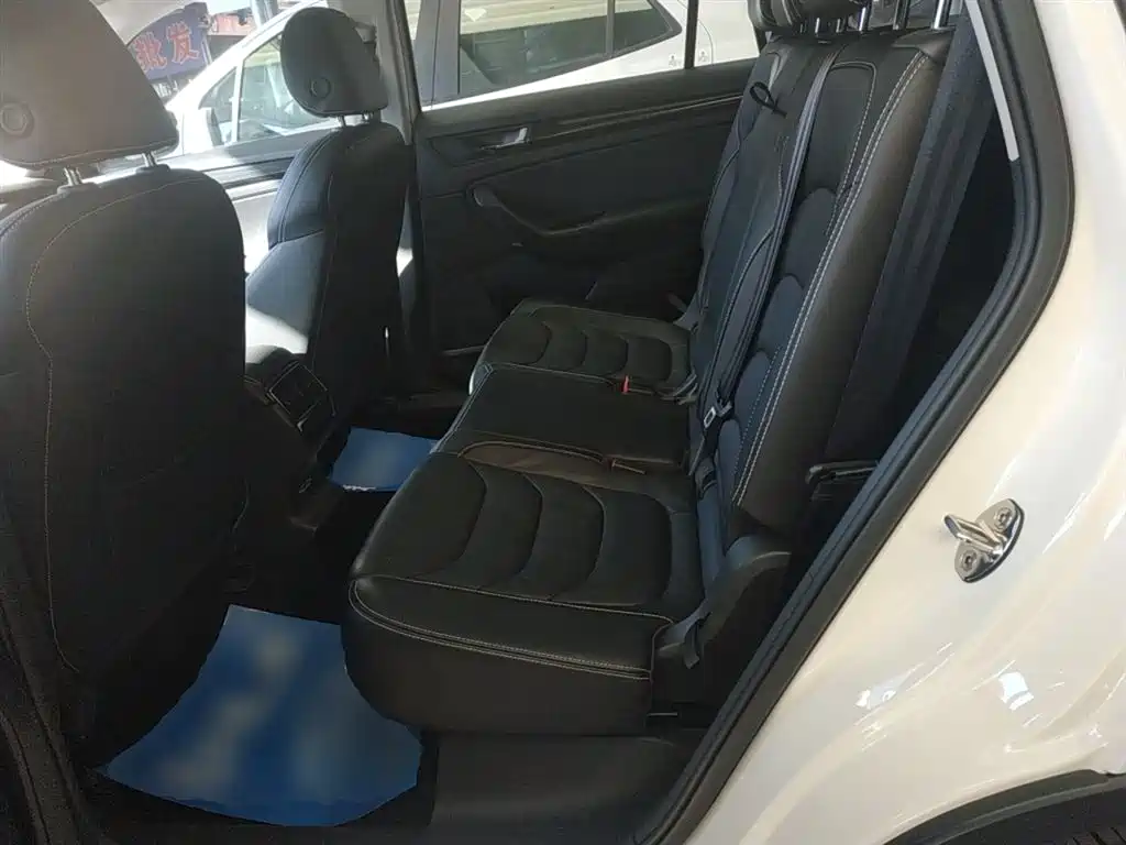 Škoda Kodiaq 2017 TSI330 7-seater 2WD Luxury Edition фото 17