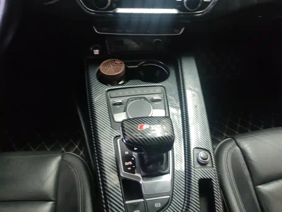 Audi A4L 2017 Plus 40 TFSI Style фото 16