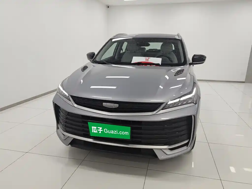 Фото 3 - Geely Coolray