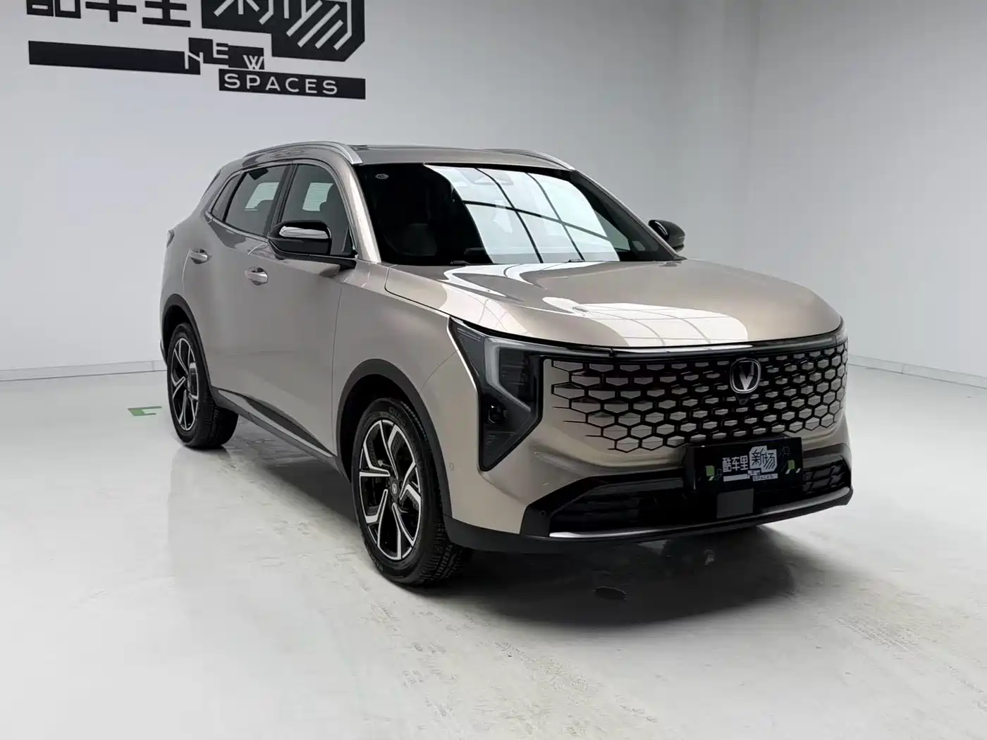Changan CS55 PLUS 2026 Model 4th Gen New Blue Whale 1.5T Celestial Premium фото 3