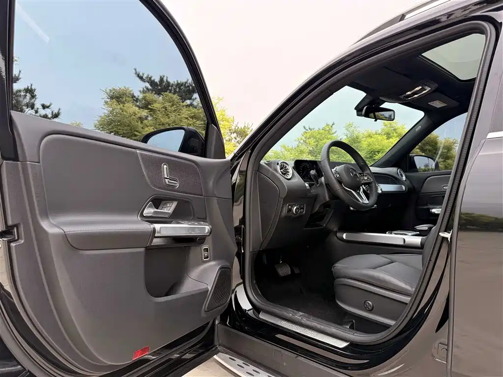 Mercedes-Benz GLB 2023 GLB 220 Dynamic фото 4