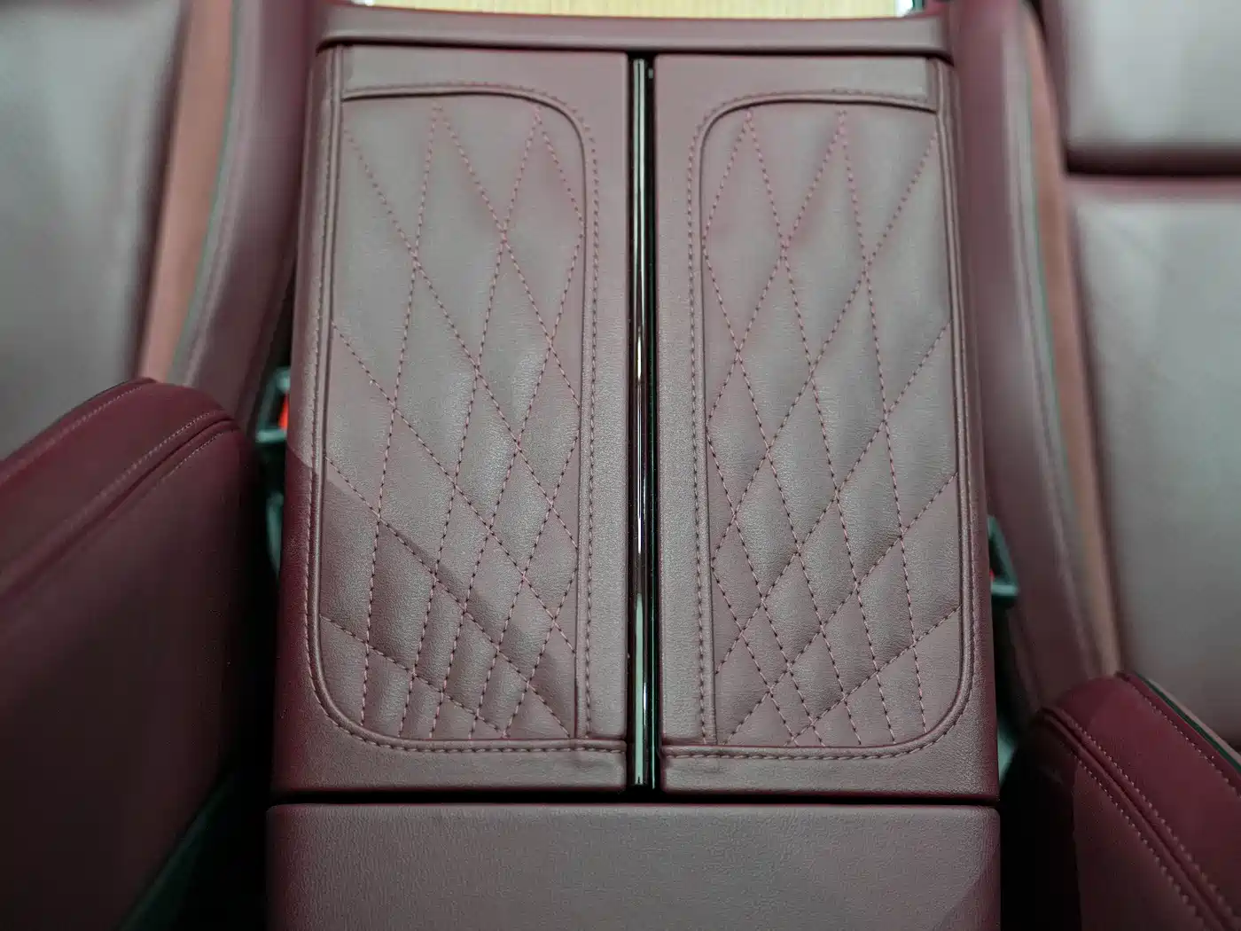 Hongqi E-HS9 2021 460km Flagship Comfort 6-seater фото 11