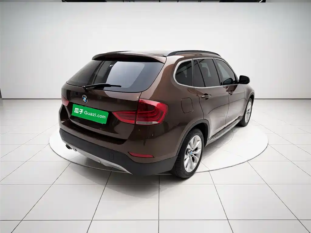 BMW X1 2013 sDrive18i Fashion фото 12