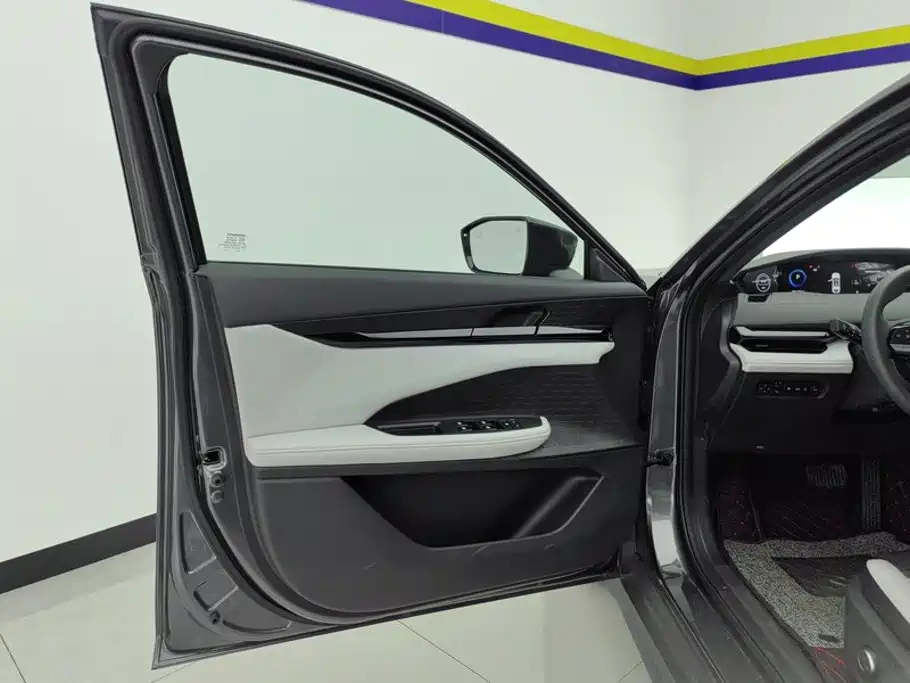 Changan UNI-V iDD 2024 2024 Blue Whale Smart iDD 136km Smart Premium