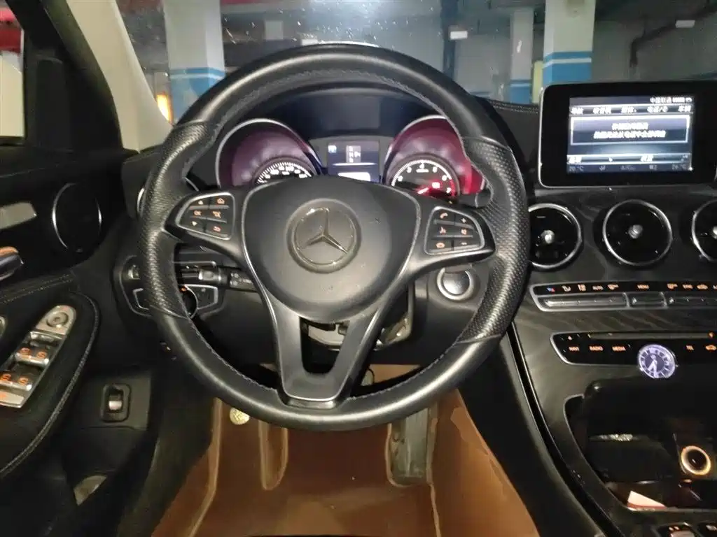 Mercedes-Benz C-Class 2016 C 200 L Sport фото 3