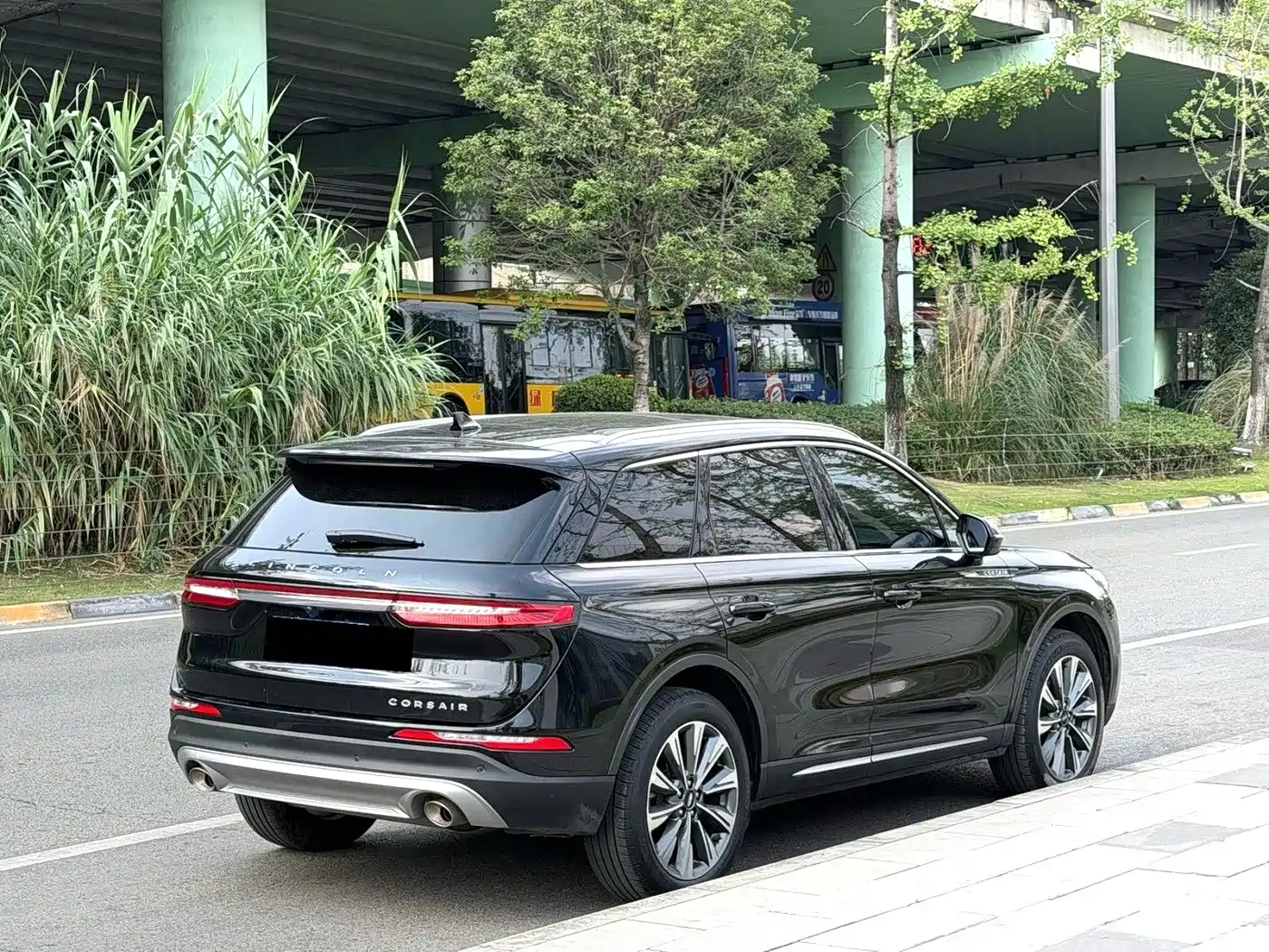 LINCOLN ADVENTURER