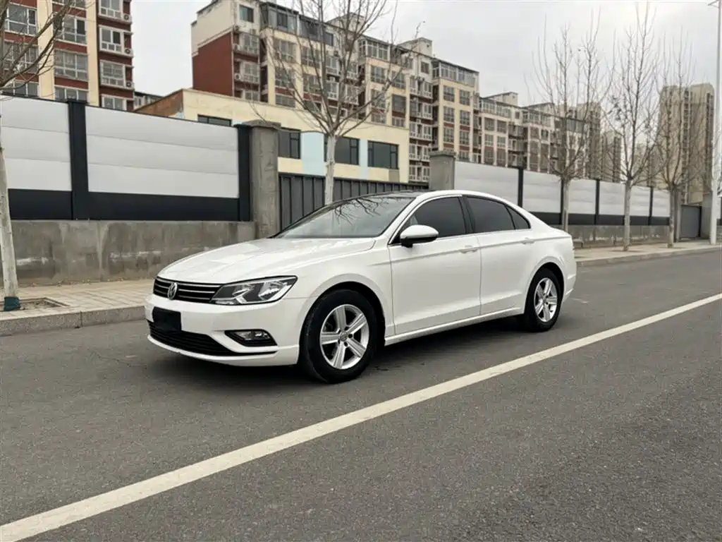 Volkswagen Lamando 2017 230TSI DSG Trend Edition