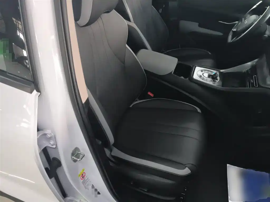 BYD Seal 05 DM-i 2025 DM-i 115KM Flagship фото 25