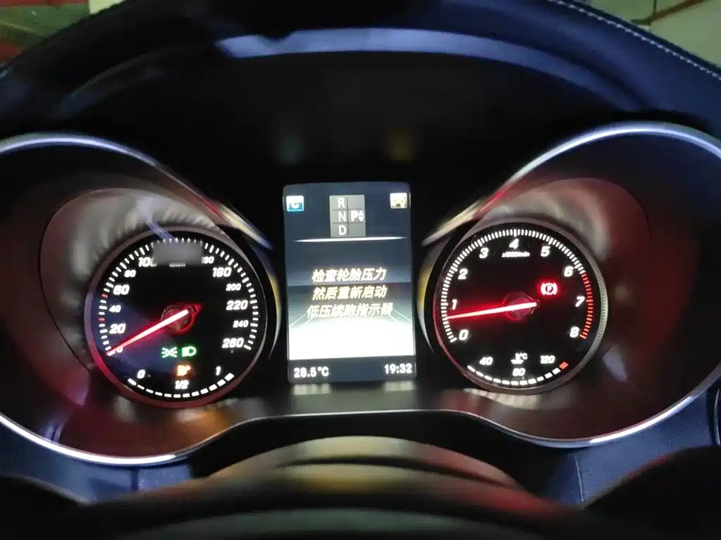 Mercedes-Benz C-Class 2016 C 200 L Sport фото 4