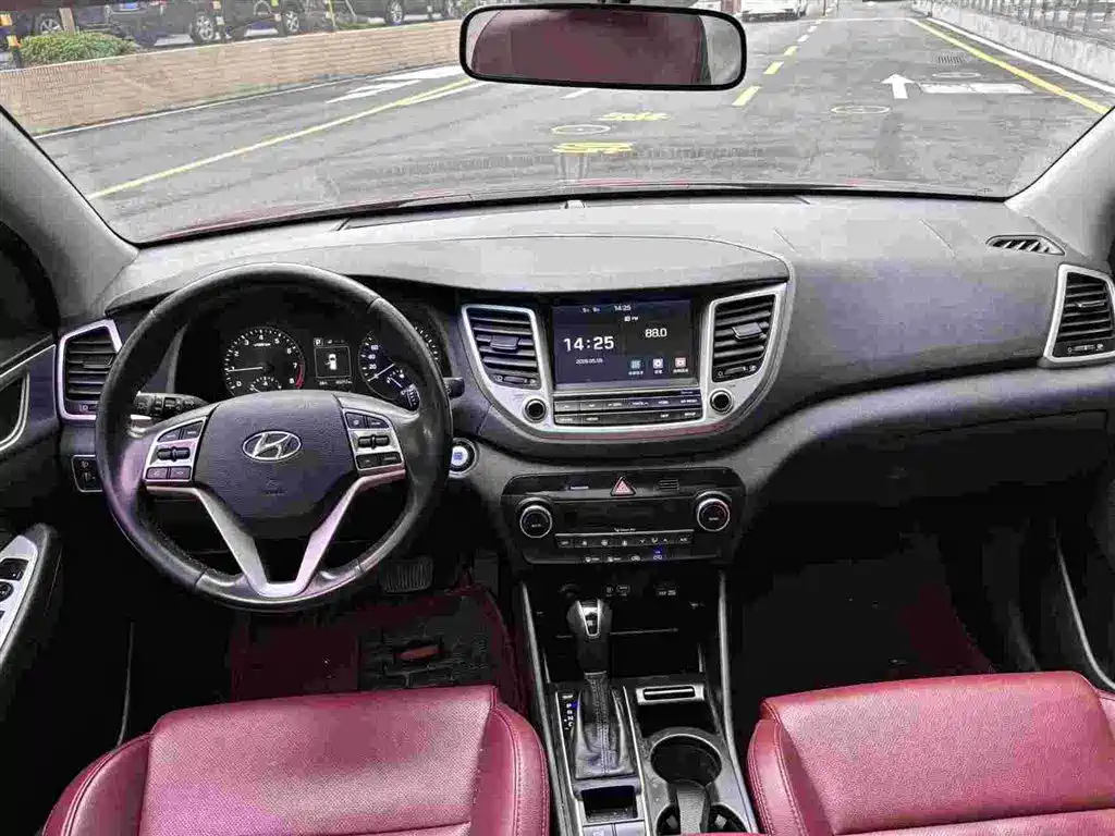 Hyundai Tucson 2015 1.6T Dual Clutch 2WD Smart фото 7