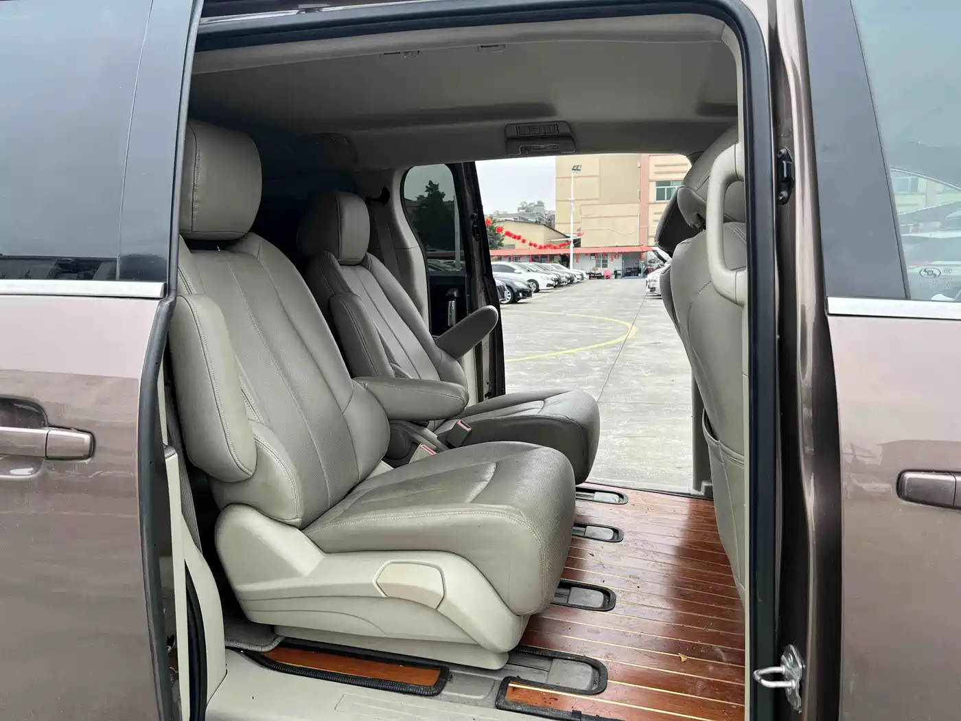 Buick GL8 2018 28T Comfort China VI фото 13